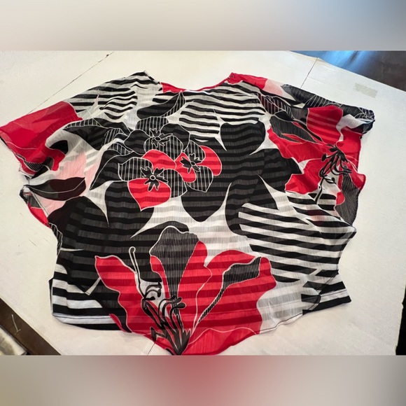 ALFRED DUNNER. SIZE 12P SHEER RED, WHITE,BLACK TOP - Picture 6 of 8